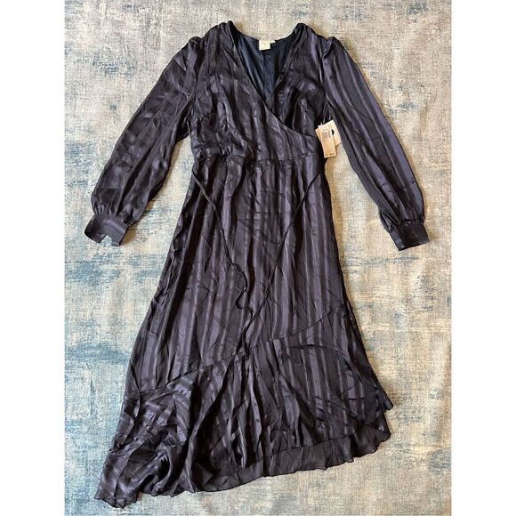 NWT! Adyson Parker Black Iris Indigo Stripe Long Sleeve Asymmetrical Hem Large - Picture 9 of 11